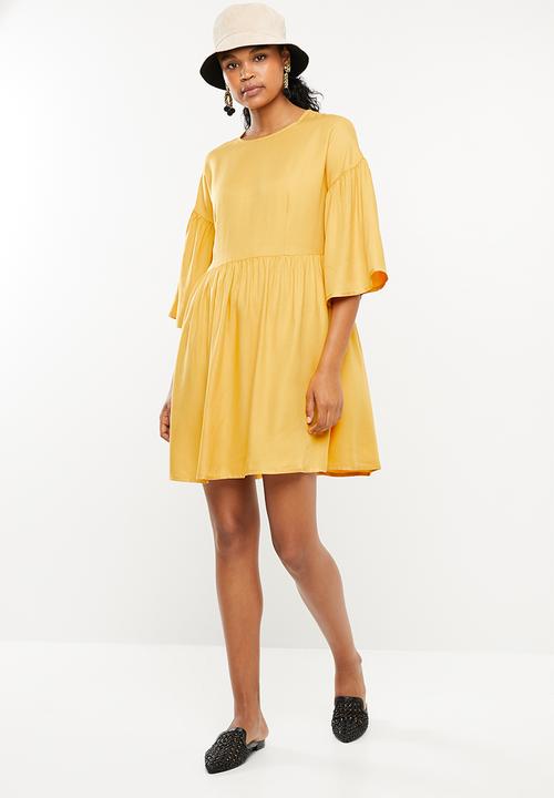 Superbalist - Shift dress - yellow