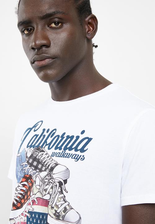 STYLE REPUBLIC - Sneaker print tee - white