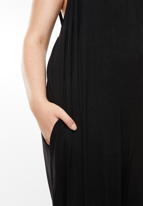 STYLE REPUBLIC PLUS - Easy jumpsuit with pockets - black