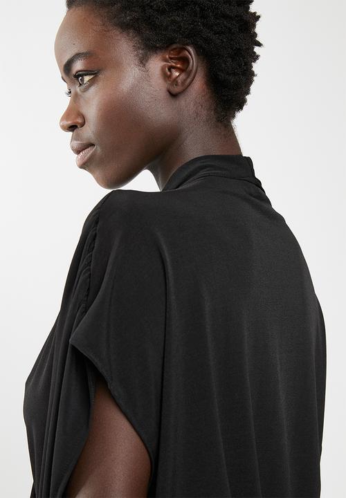 STYLE REPUBLIC - Kitty bow drape top - black