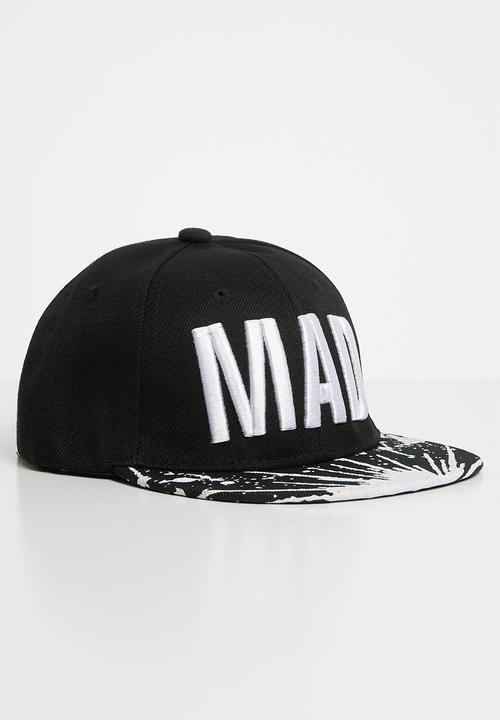 Pop Candy - Mad flat brim cap - black and white