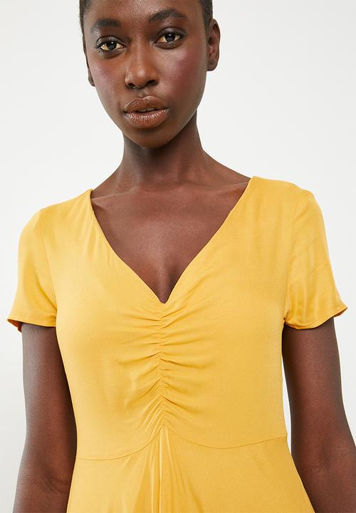 c(inch) - Ruched front fit and flare dress - yellow