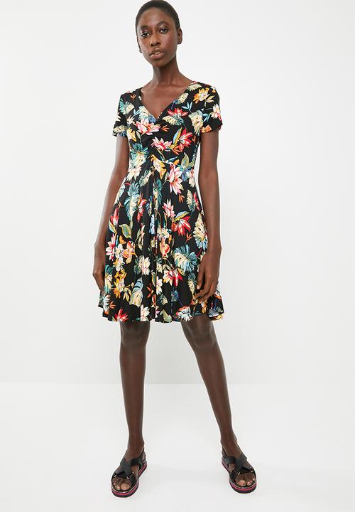 c(inch) - Ruched front fit and flare dress - multi