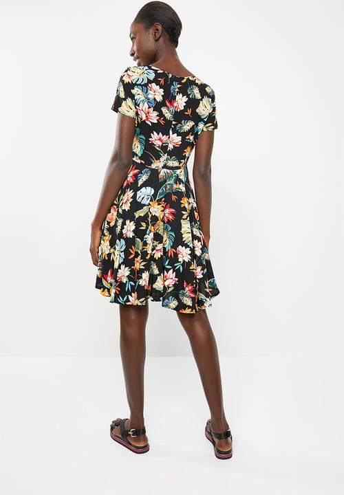 c(inch) - Ruched front fit and flare dress - multi