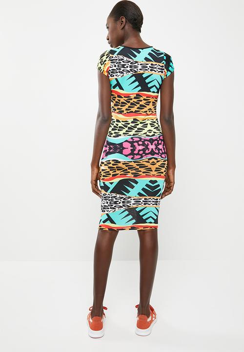 c(inch) - Basic fitted bodycon dress - multi