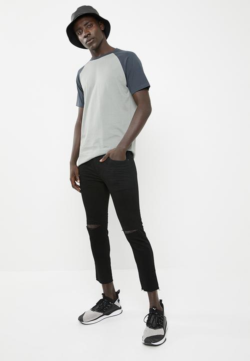 Superbalist - Super skinny jeans cropped knee rip raw hem - black 