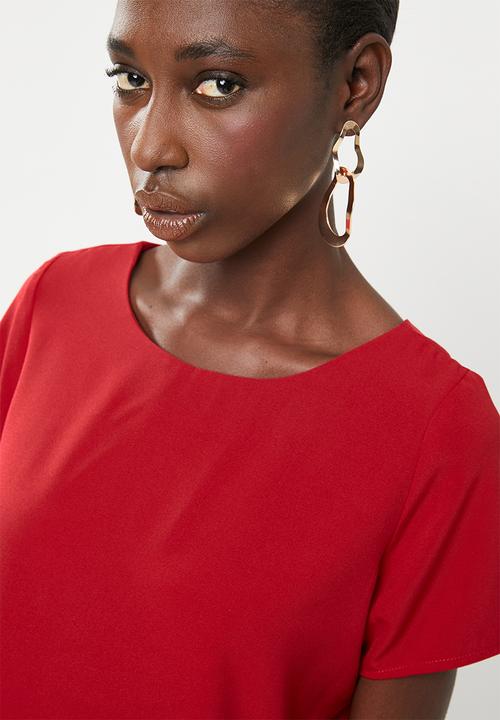 c(inch) - Open back blouse - red
