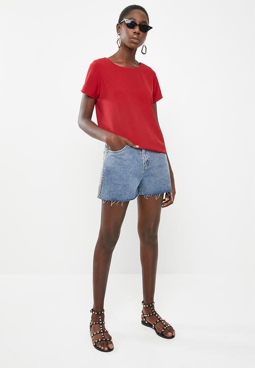 c(inch) - Open back blouse - red