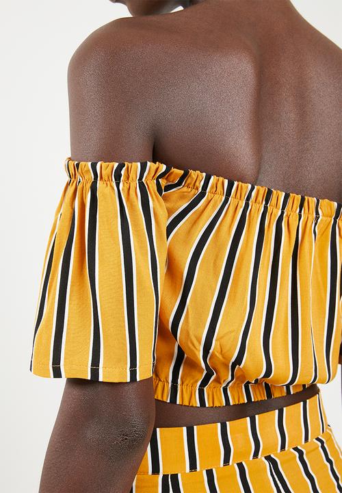 STYLE REPUBLIC - Bardot crop top - mustard & black 
