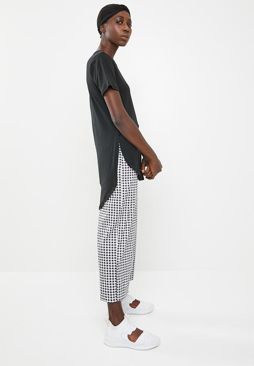 c(inch) - High-low T-shirt - black