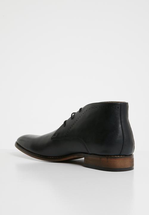 Michael Daniel - Jarred Pin punch leather boot - black