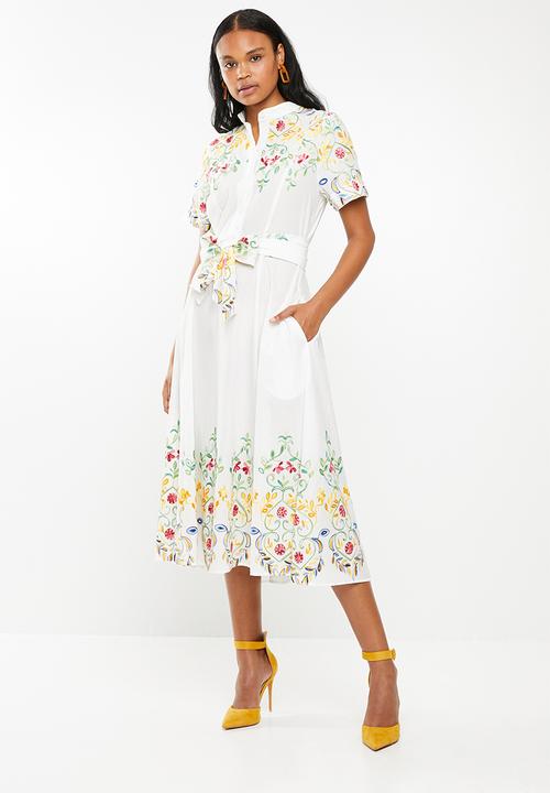 AMANDA LAIRD CHERRY - Mathlo shirt dress yellow & white