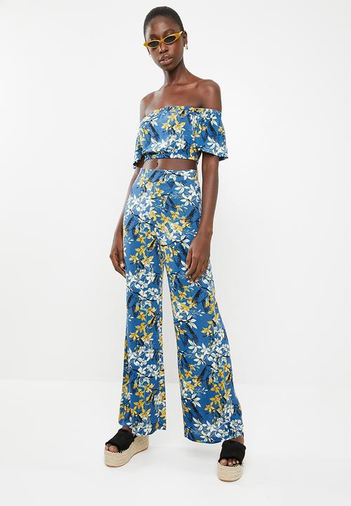 STYLE REPUBLIC - Bardot crop top - multi