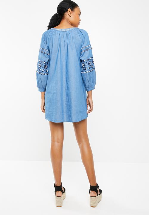 STYLE REPUBLIC - Embroided shift dress - blue