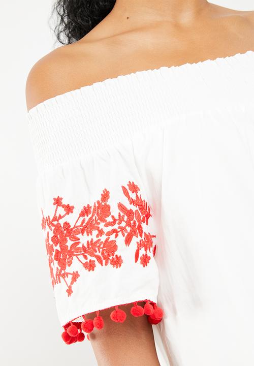 STYLE REPUBLIC - Pom pom bardot dress - white & red