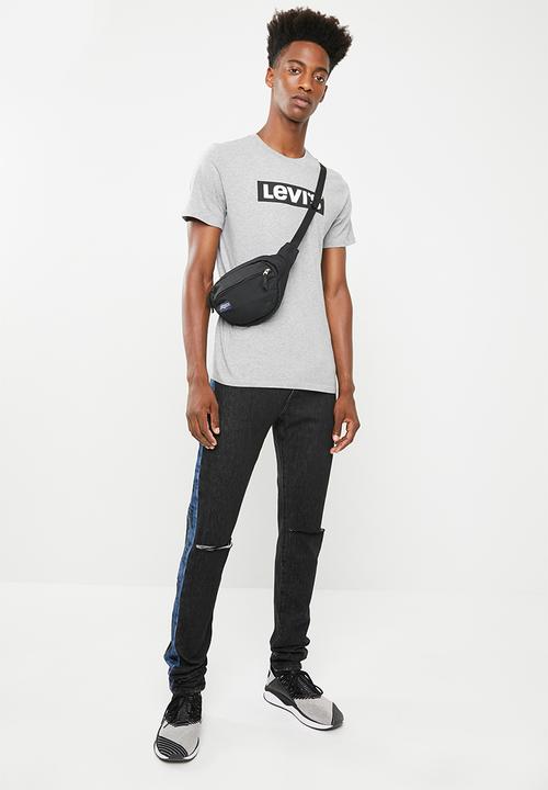 Levi’s® - Graphic set-in neck 2 Levis logo mid tone - grey
