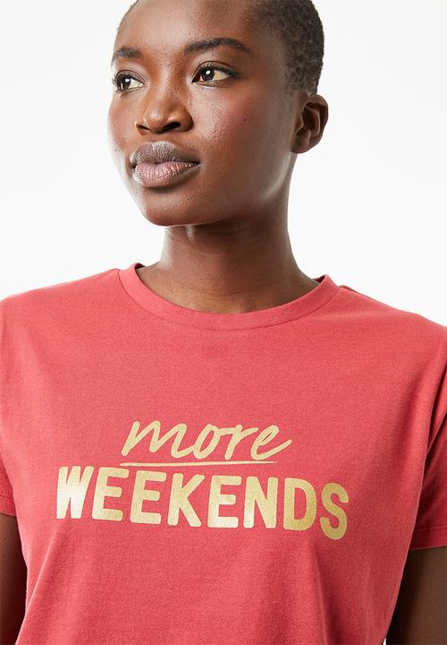 Superbalist - More weekends tee - red
