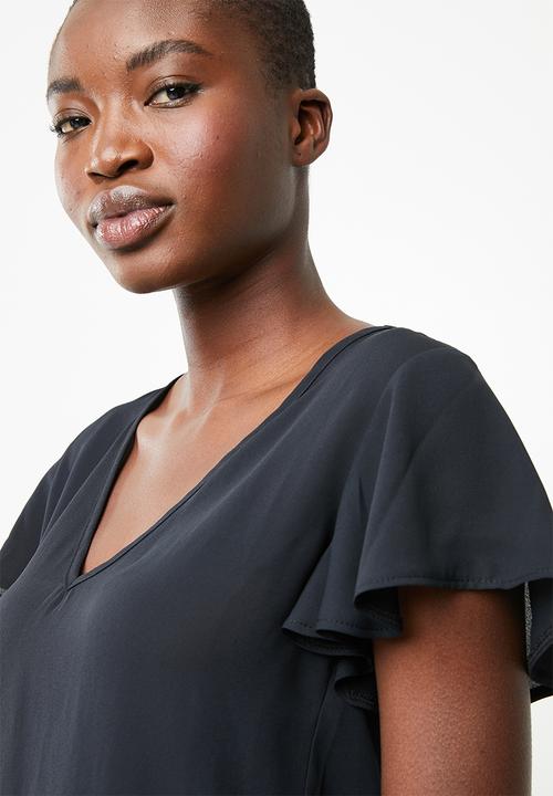 Superbalist - Flutter sleeve blouse - black