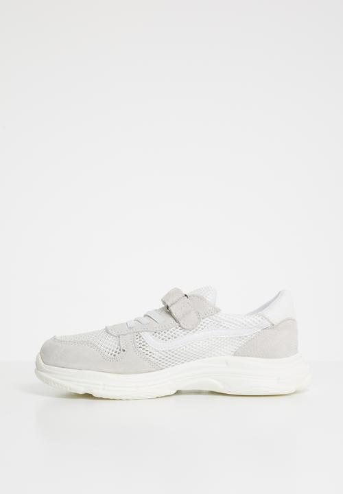 Pop Candy - Sueded knit sneaker - white