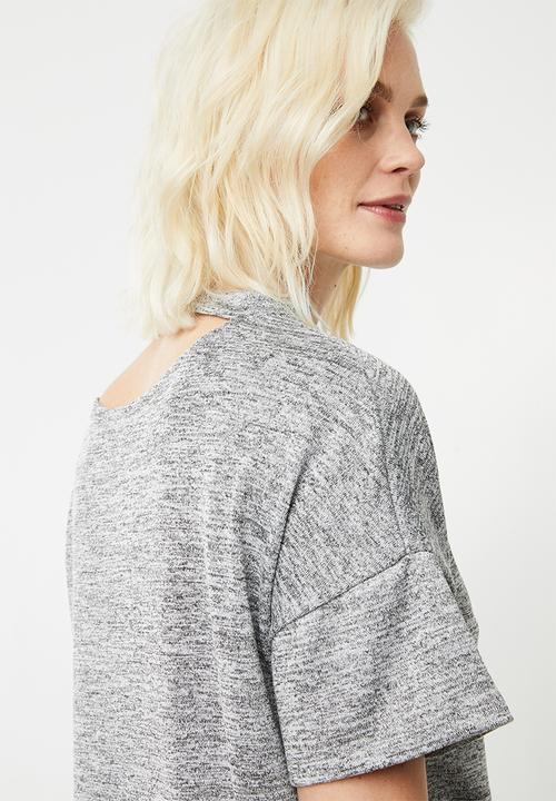 Superbalist - Asymmetrical choker detail tee - black & silver