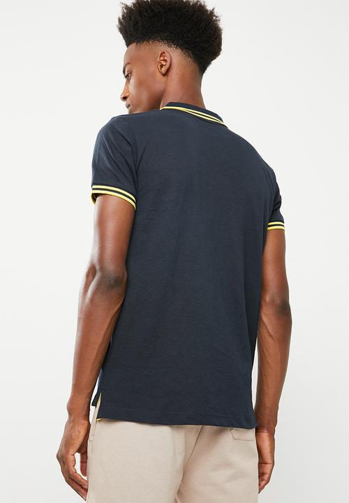 Brave Soul - Sovie golfer - navy & yellow