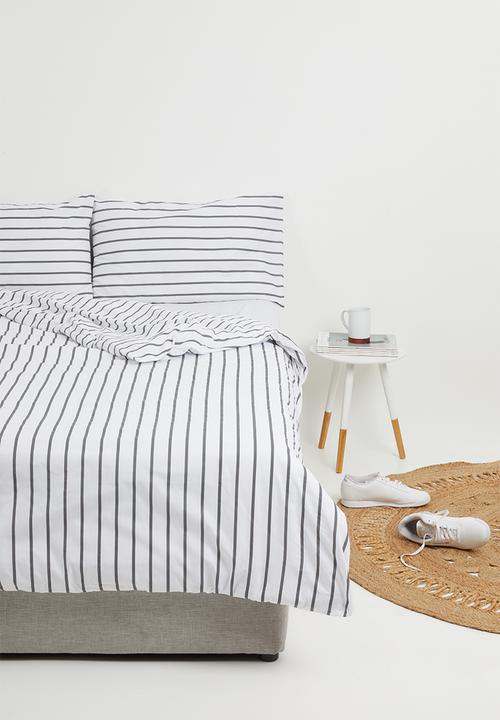Sixth Floor - Azure stripe printed duvet set - grey