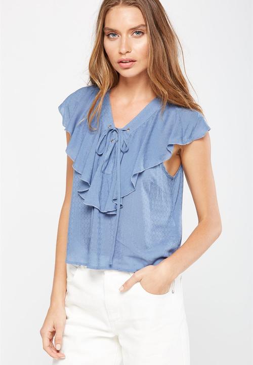 lace up ruffle top