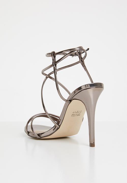 Call It Spring - Viravira - charcoal