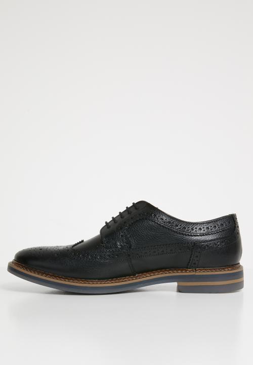 Base London - Turner leather brogue - black