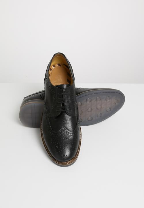 Base London - Turner leather brogue - black