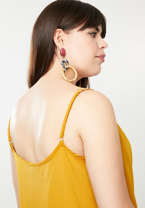 STYLE REPUBLIC PLUS - Semi cowl cami - mustard