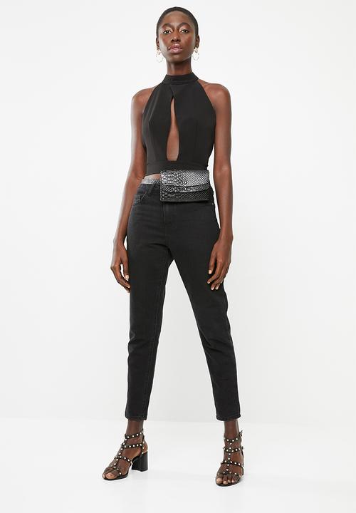 STYLE REPUBLIC - Cross front crop top - black