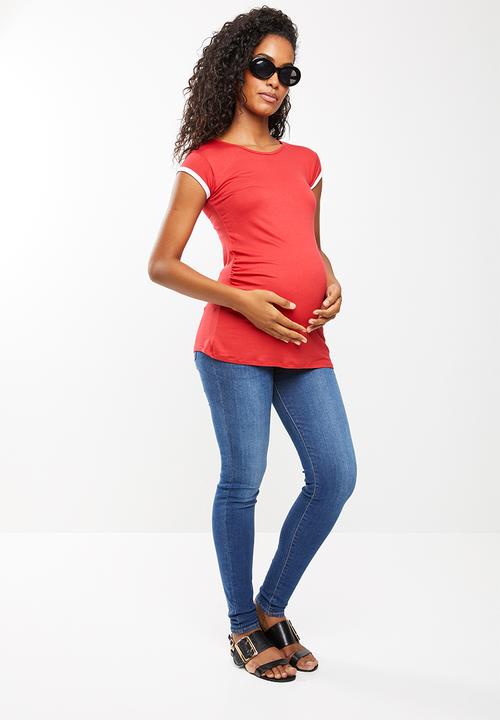 edit Maternity - Contrast gauged top - red