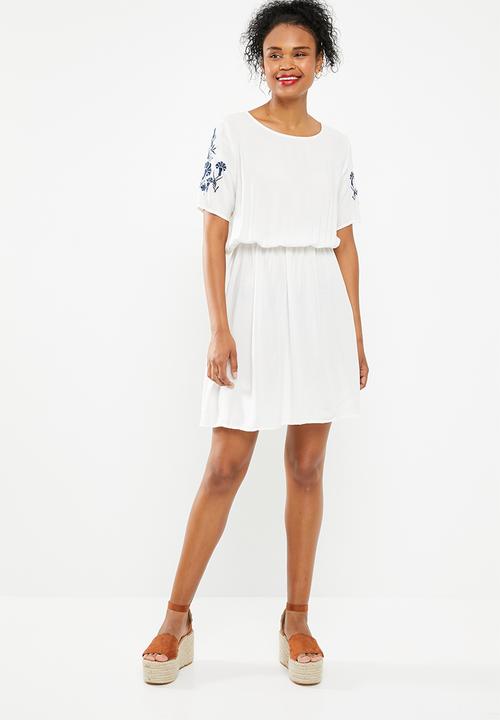 Jacqueline de Yong - Skild embroidered dress - white