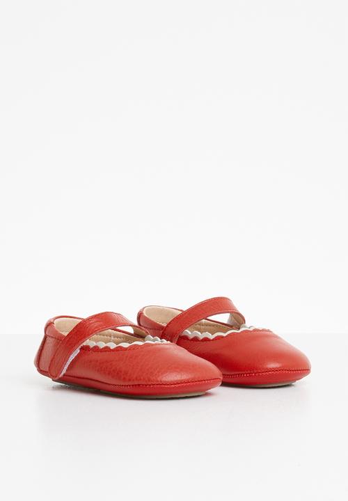 Pop Candy - Scallop edge Mary Jane pump - red