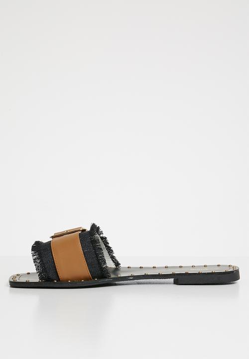 Plum - Buckle detail sandals - tan & black 