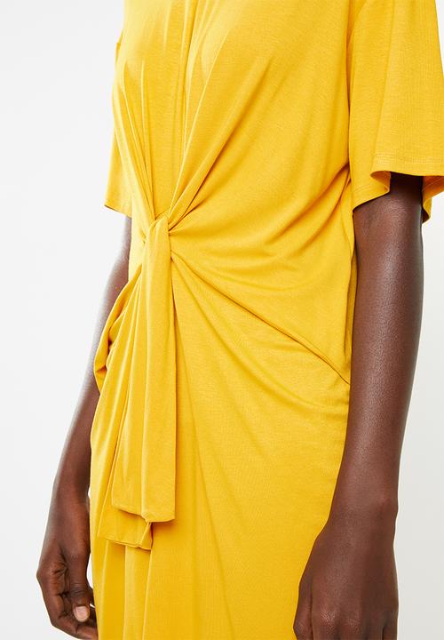 Superbalist - T-shirt dress with tie front - yellow