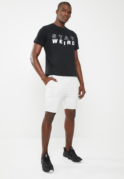 STYLE REPUBLIC - Stay weird tee - black