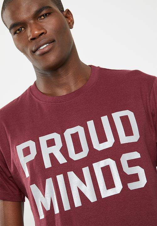 STYLE REPUBLIC - Proud minds tee - burgundy