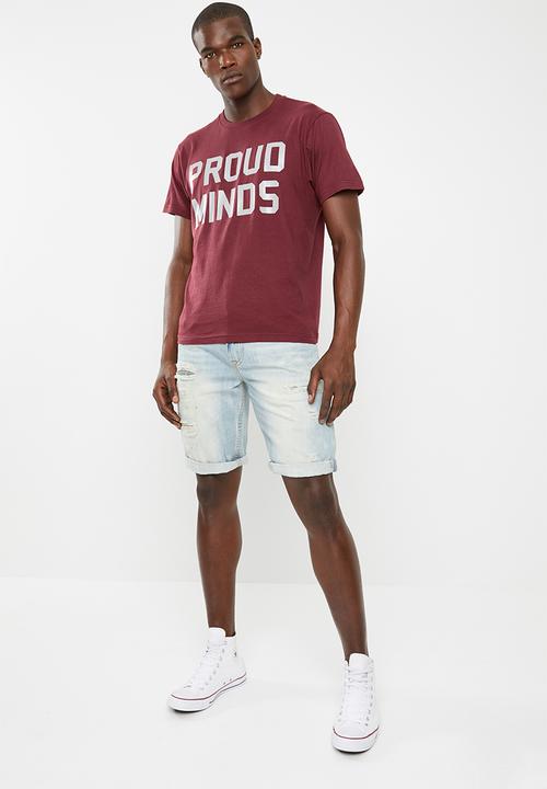 STYLE REPUBLIC - Proud minds tee - burgundy