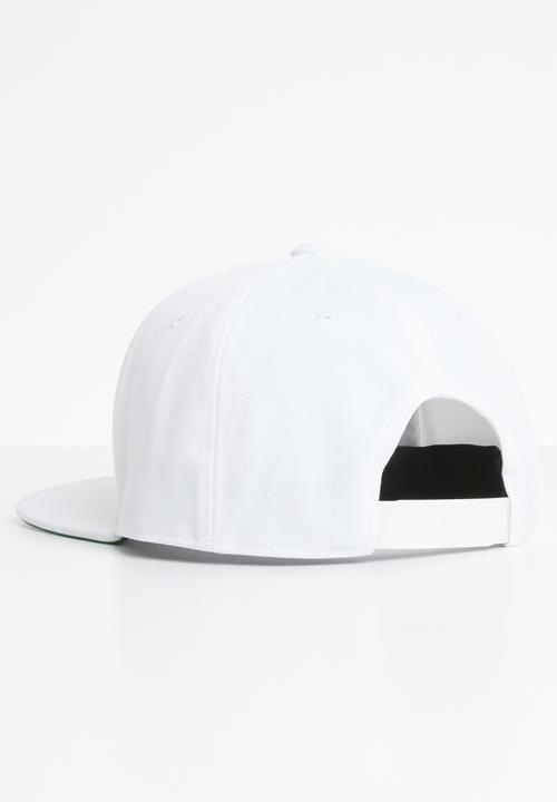 Nike - Nike swoosh pro - white