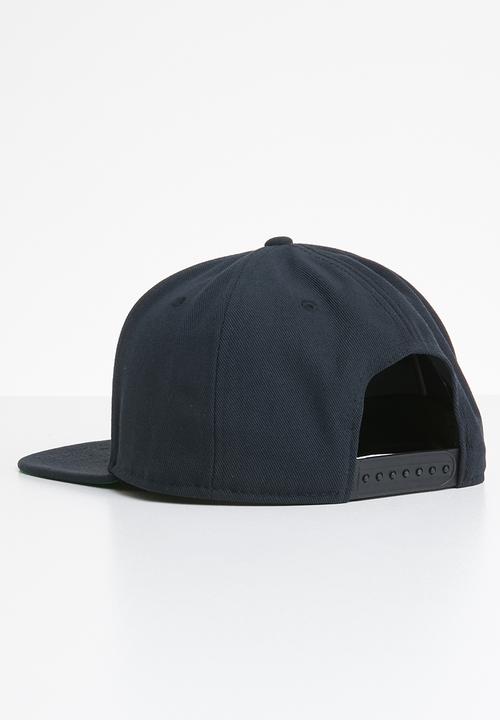 Nike - Nike swoosh pro - black