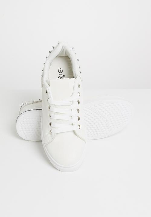 Miss Black - Lele lace up sneakers - white