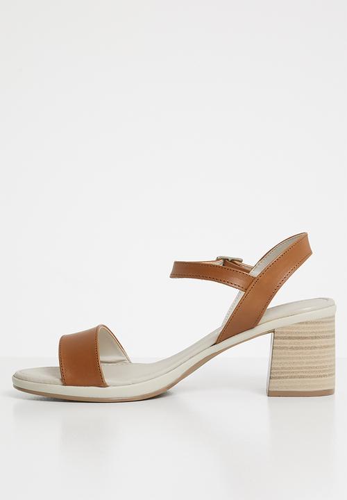 Phelan - Ankle strap leather heels - tan