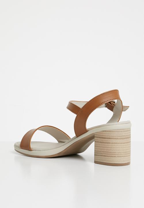 Phelan - Ankle strap leather heels - tan