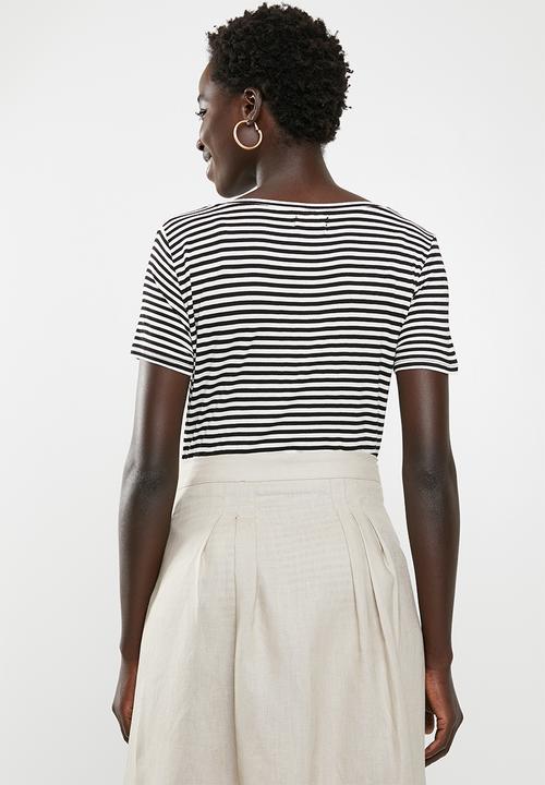 edit - Basic V-neck T-shirt - white