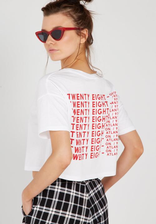 Supré  - Printed loose crop tee - white 