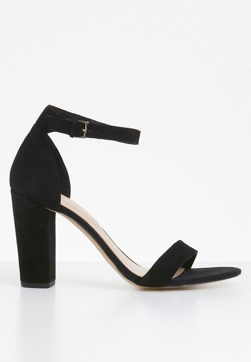 black heels one strap