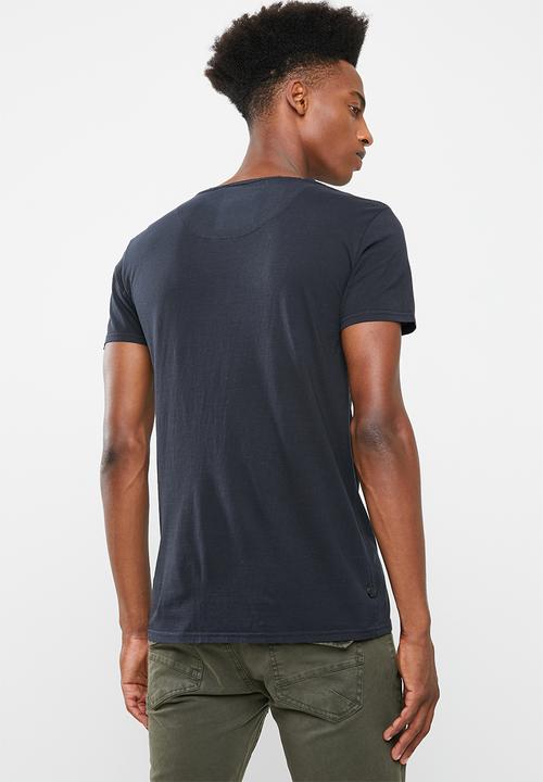 S.P.C.C - Chevron lay-on front panel tee - black