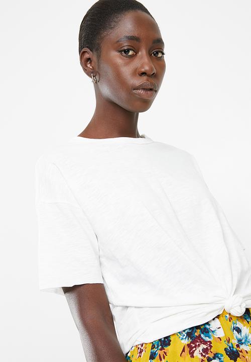 Vero Moda - Mascha short sleeve knot top - white